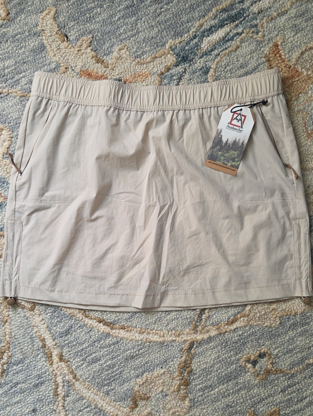 NWT Avalanche Skort Sizd XL